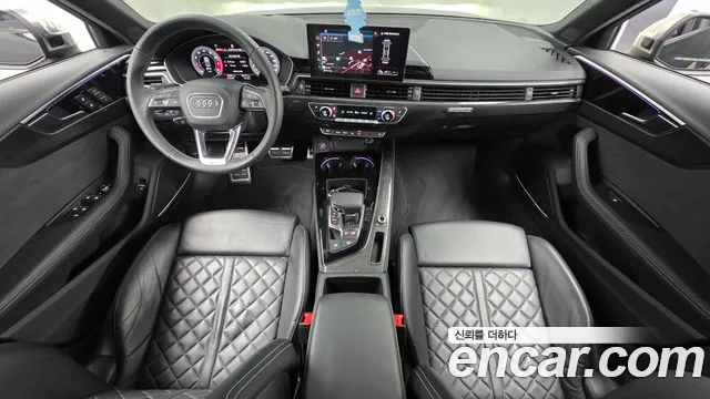 Audi S4 — интерьер