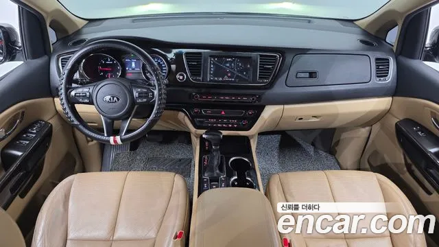 Kia Carnival — интерьер