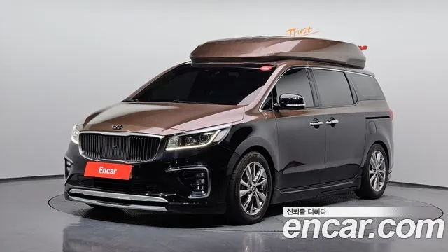 Kia Carnival — экстерьер