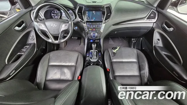 Hyundai Santa Fe — интерьер