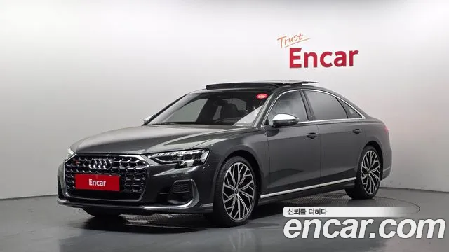 Audi S8