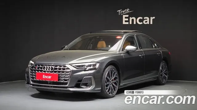 Audi S8