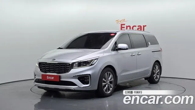 Kia Carnival — экстерьер
