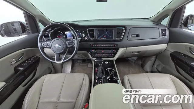 Kia Carnival — интерьер