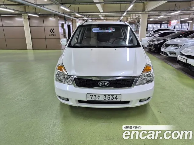 Kia Carnival — экстерьер