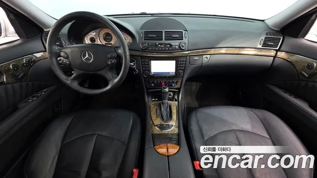 Mercedes-Benz E-класс — интерьер