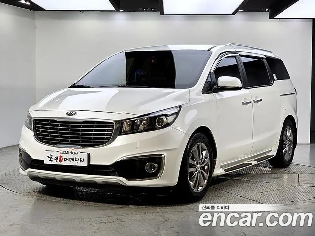 Kia Carnival — экстерьер