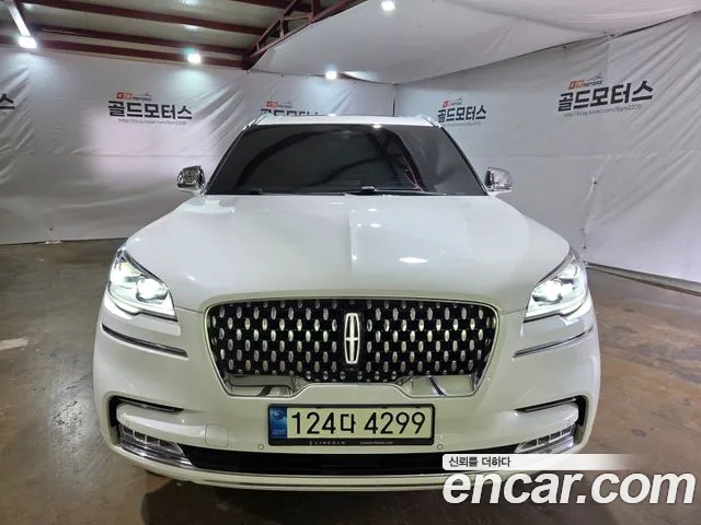 Lincoln Aviator