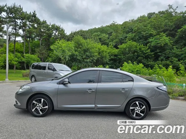Renault Korea SM3 — интерьер