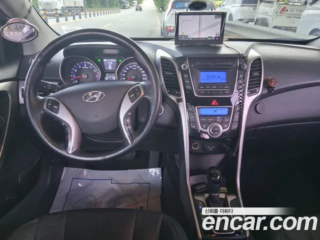 Hyundai i30 — интерьер