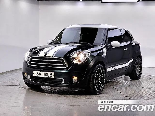 MINI Paceman
