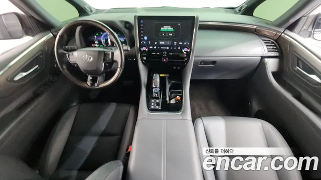 Toyota Alphard — интерьер