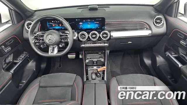 Mercedes-Benz GLB-класс — интерьер
