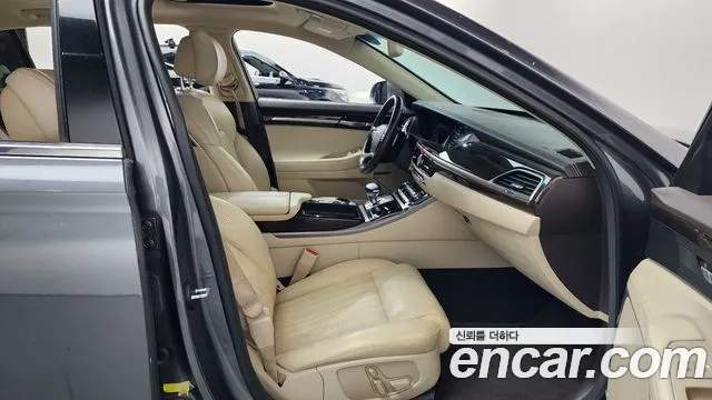 Genesis EQ900