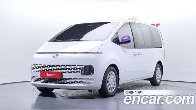 Hyundai Staria