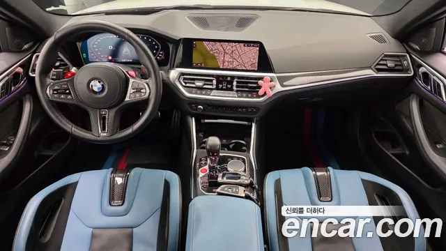 BMW M4 — интерьер