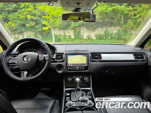 Volkswagen Touareg — интерьер