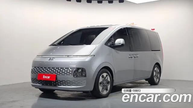 Hyundai Staria