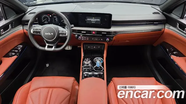 Kia K5 — интерьер