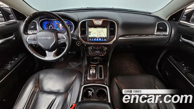 Chrysler 300C — интерьер