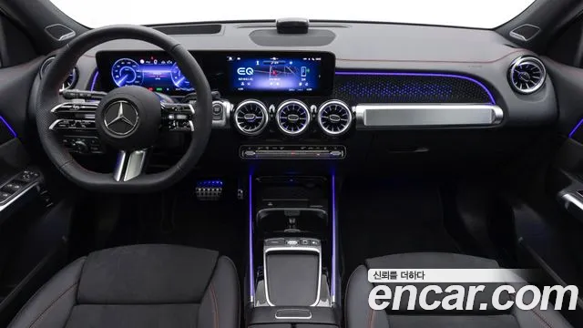 Mercedes-Benz EQB — интерьер