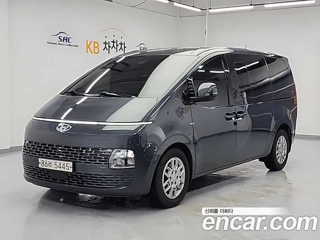 Hyundai Staria