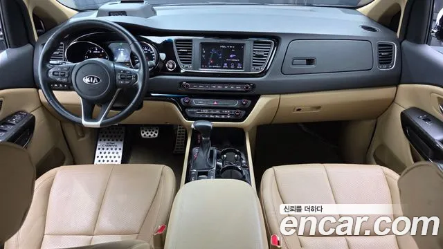 Kia Carnival — интерьер