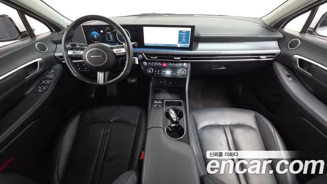 Hyundai Sonata — интерьер