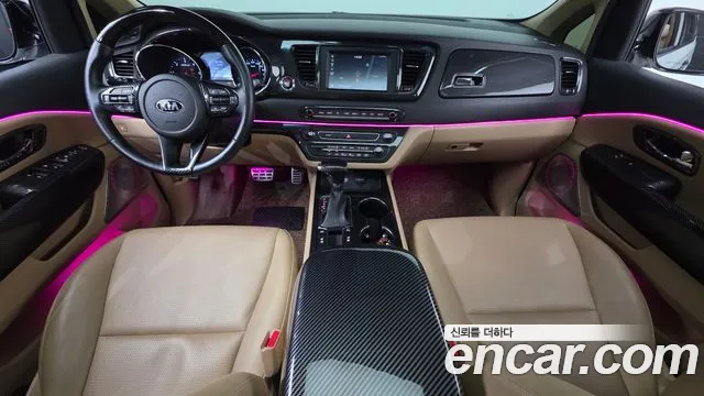 Kia Carnival — интерьер