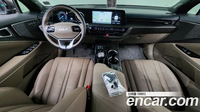 Kia K8 — интерьер