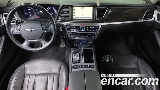 Genesis G80 — интерьер