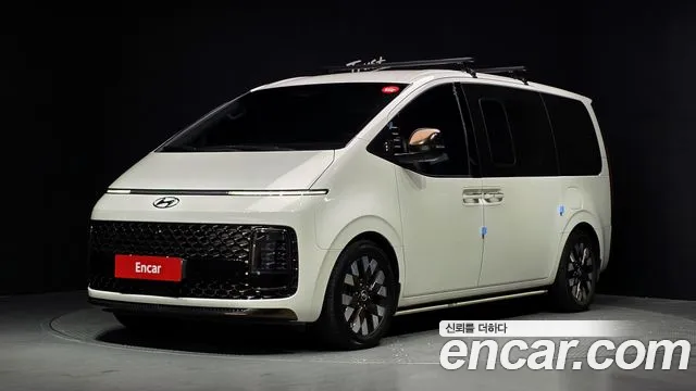 Hyundai Staria
