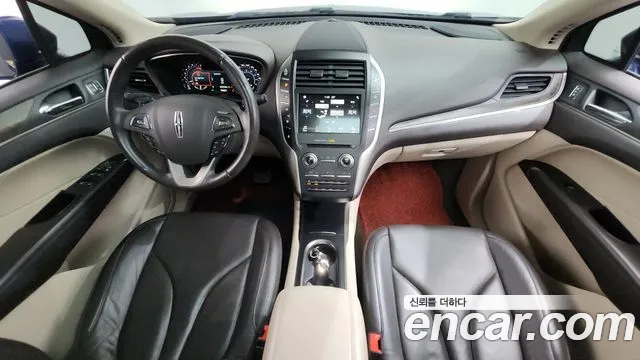 Lincoln MKC — интерьер