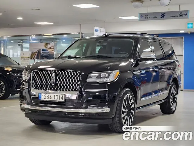 Lincoln Navigator