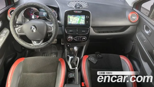 Renault Korea Clio — интерьер