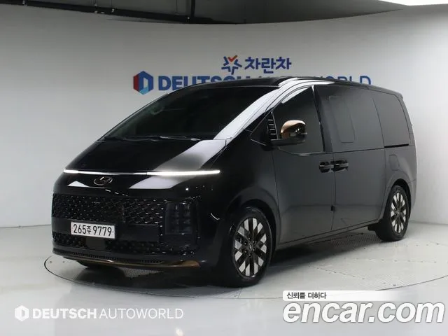 Hyundai Staria