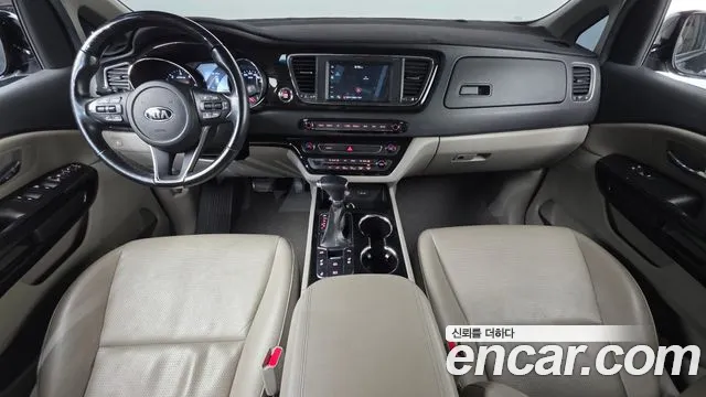 Kia Carnival — интерьер