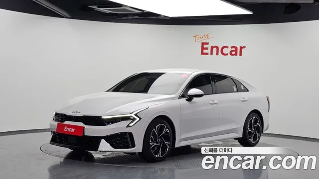 Kia K5 — экстерьер