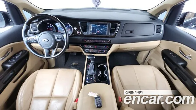 Kia Carnival — интерьер