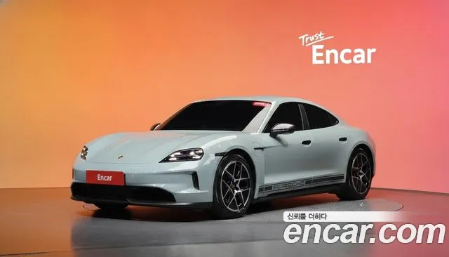 Porsche Taycan