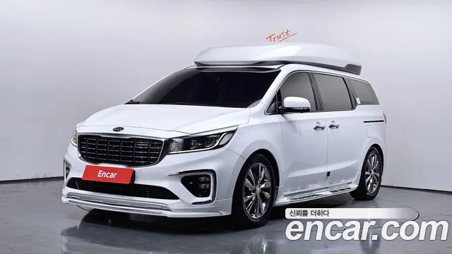 Kia Carnival — экстерьер