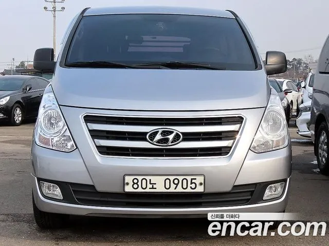 Hyundai Starex