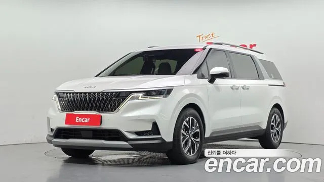 Kia Carnival — экстерьер
