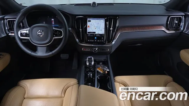 Volvo S60 — интерьер
