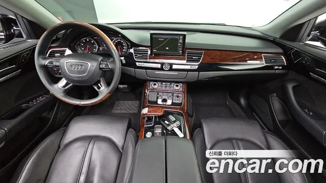 Audi A8 — интерьер