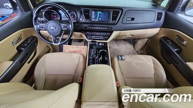 Kia Carnival — интерьер