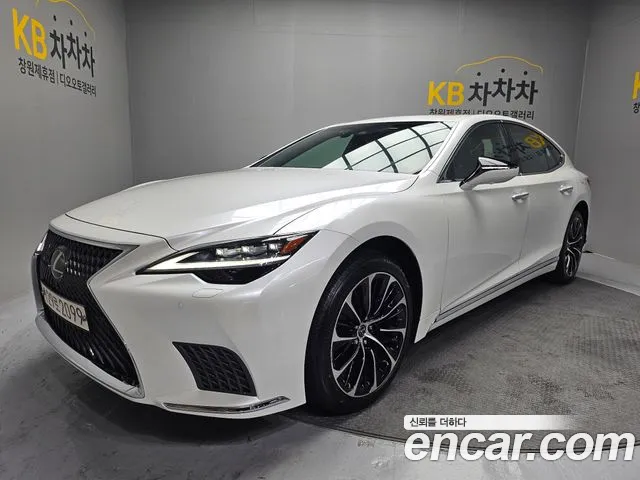 Lexus LS