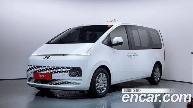 Hyundai Staria