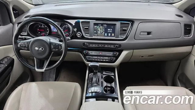 Kia Carnival — интерьер