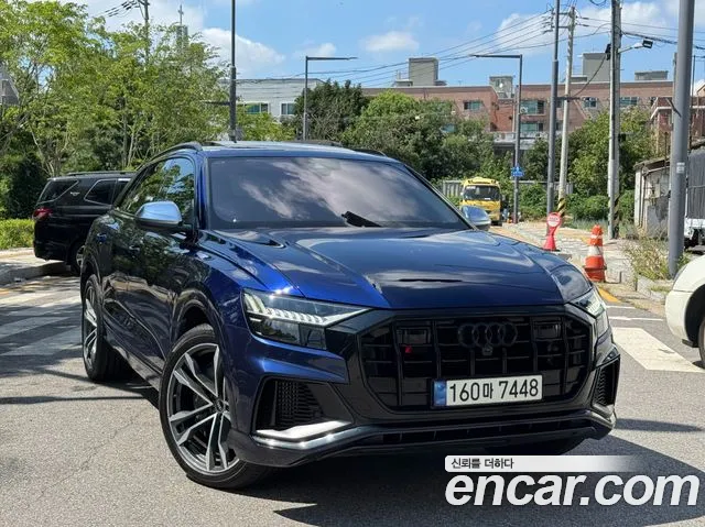 Audi SQ8